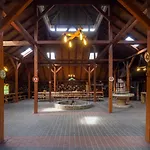 Hotell Sajmino Family House 2*