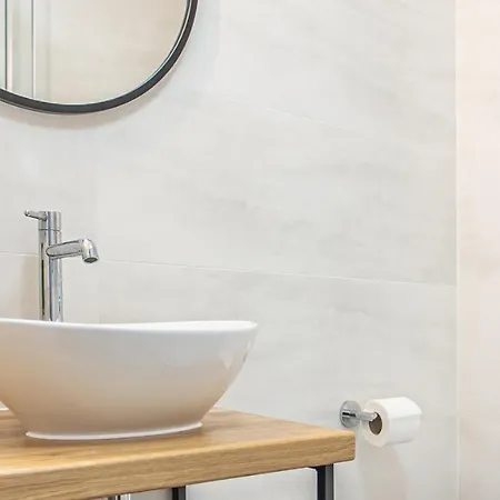 Sajmino Family House 2* أوسترودا