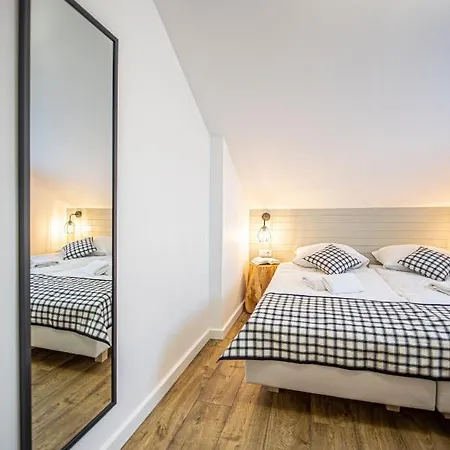 Sajmino Family House 2*