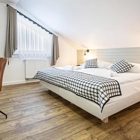 Hotel Sajmino Family House