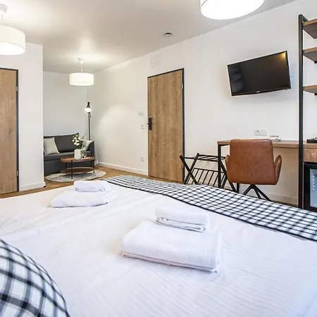 Sajmino Family House 2* أوسترودا