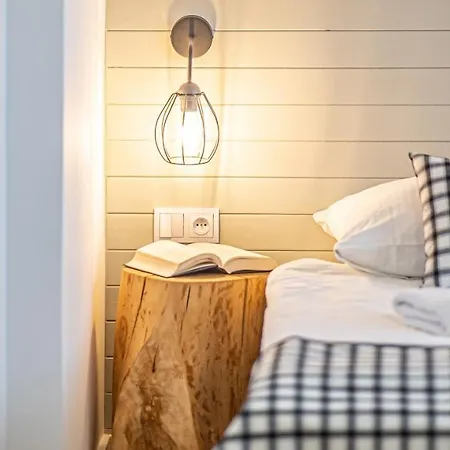 فندق Sajmino Family House 2*