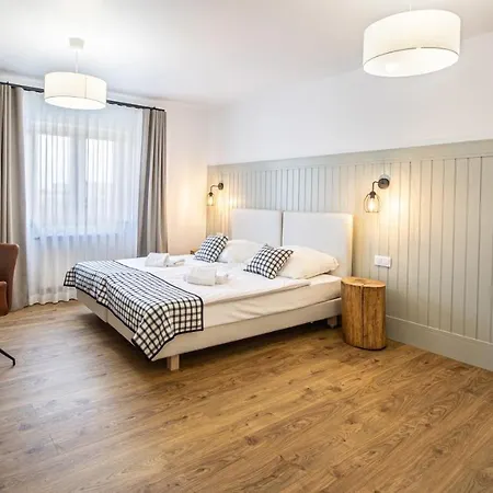 Sajmino Family House فندق