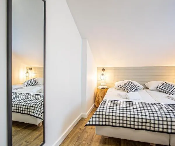 Sajmino Family House 2*